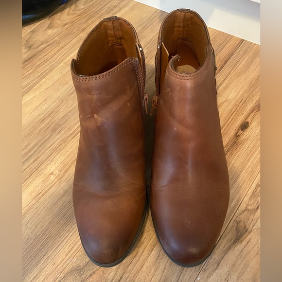 Clark’s ankle booties - Picture 10 of 11